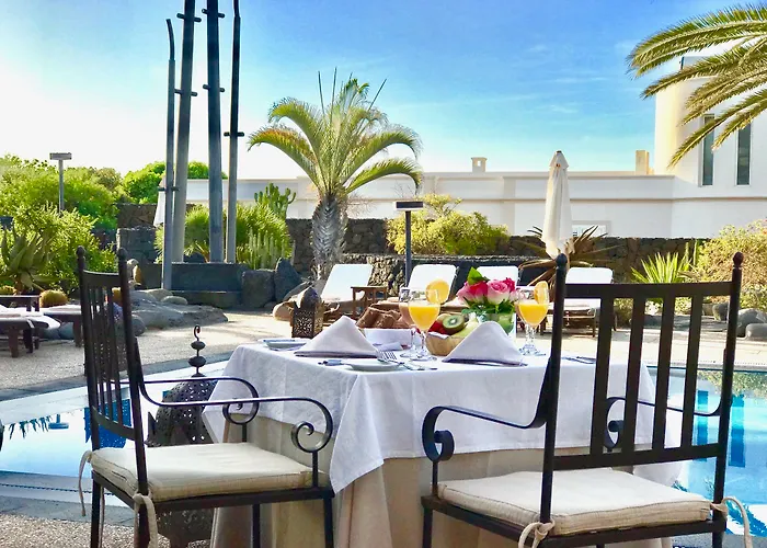 Vik - Boutique (adults Only) Hotell