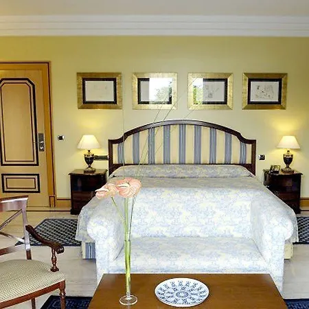 Vik - Boutique Hotel