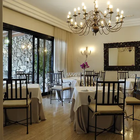Vik - Boutique (adults Only) ארסיפה